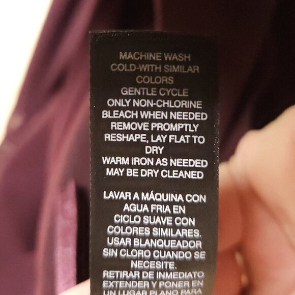 White House Black Market Maroon Off The Shoulder Crochet Silky Top Medium - Picture 7 of 7